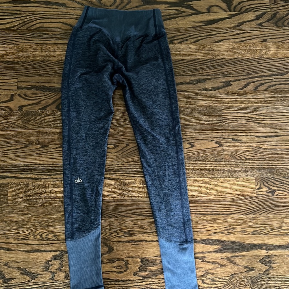 alo Yoga  leggings - Picture 4 of 5